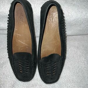 UGG Clary Size 7 Black leather flats